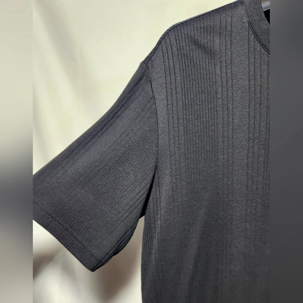 Claiborne Black Short Sleeve Crew Neck Tee-Size LT - Picture 3 of 9